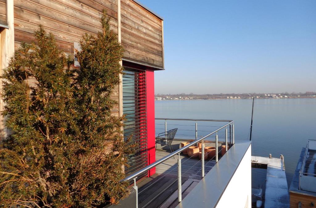 Kahnsdorf Apartment | Lagrette Ferienwohnung am Hainer See