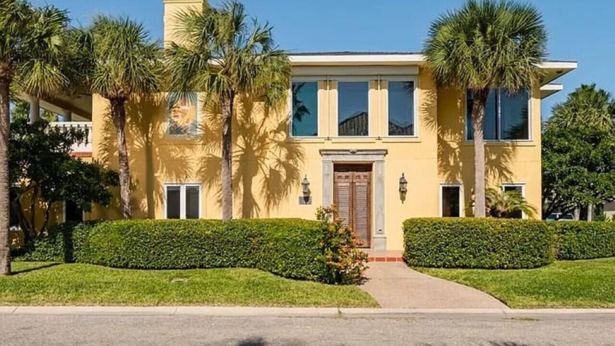 Key Allegro House | Laguna Dreamer home on canal