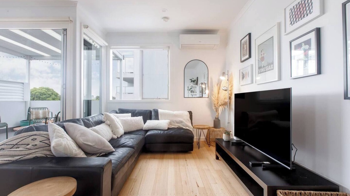 Brunswick Apartment | Laidback Lygon A Two Storey Inner City Oasis