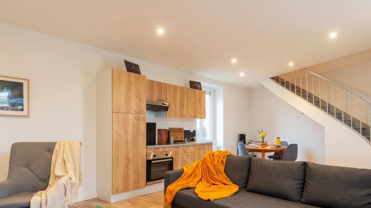 Laval House | Lakaz - Maison - Jardin - Wifi