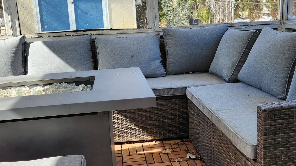 West Bloomfield House | Lake access with beach on street and kayak rentals