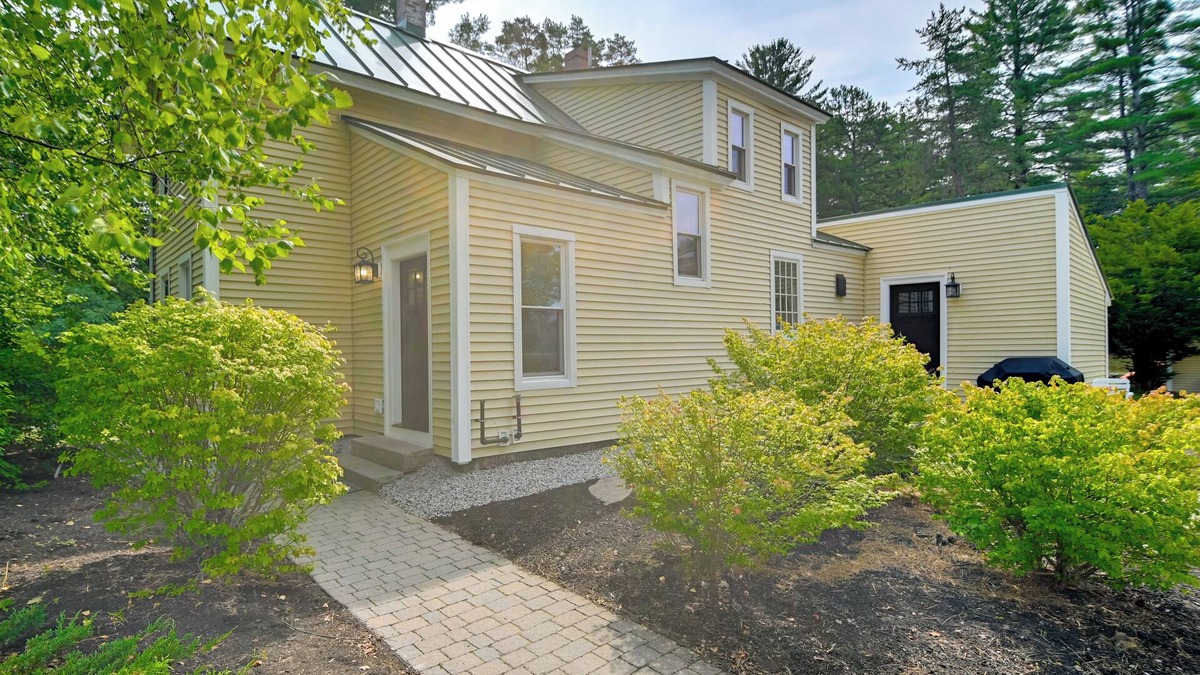 Conway House | Lake Access + Views: Peaceful Getaway in Conway