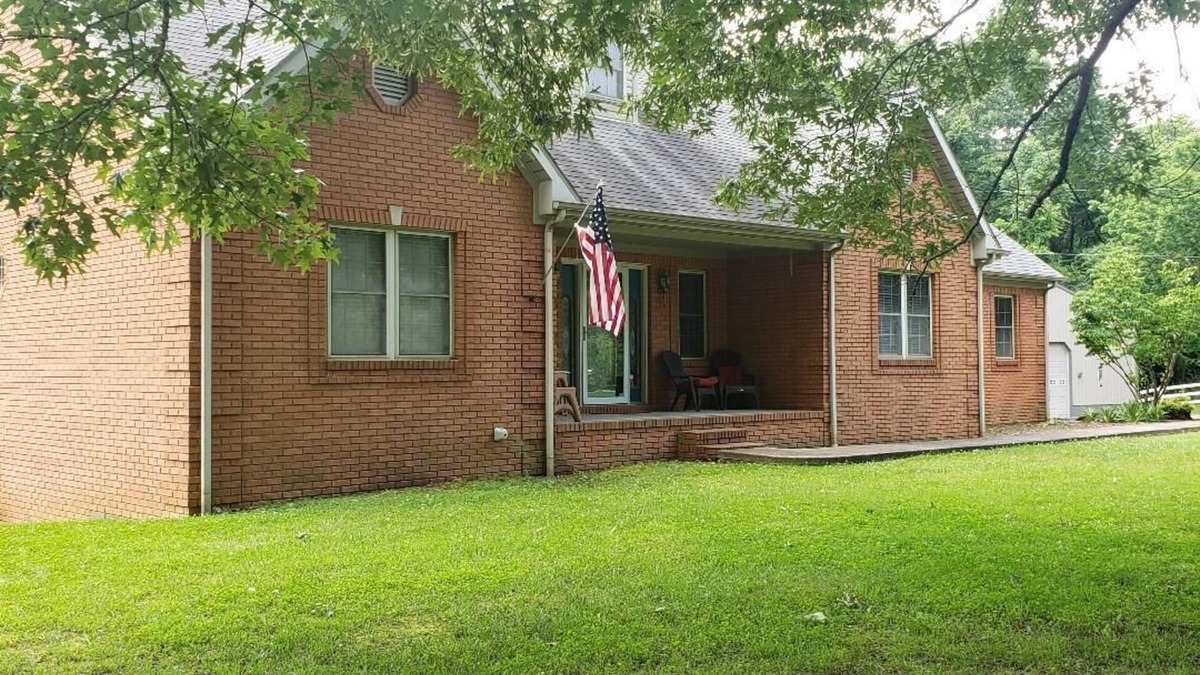 Cadiz House | LAKE BARKLEY RETREAT - Pets ok, Lake access nearby