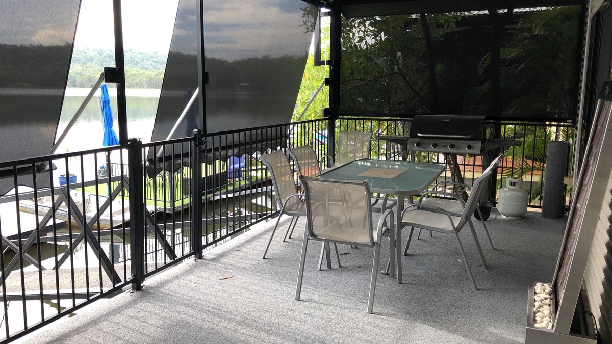 Lake Bennett House | Lake Bennett Bungalow 46