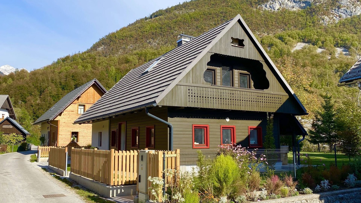 Studor Ski Chalet | Lake Bohinj – Sweet village cottage on the River