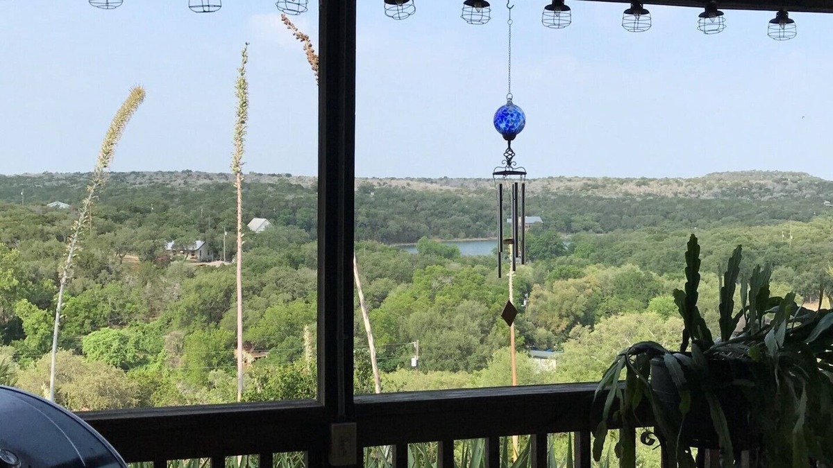 Burnet House | Lake Buchanan family bungalow at Spider Mountain; private, high bluff lake view