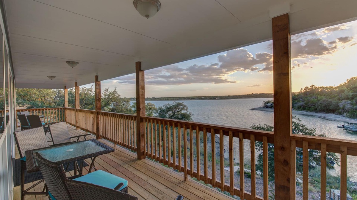 Burnet House | Lake Buchanan Waterfront Getaway