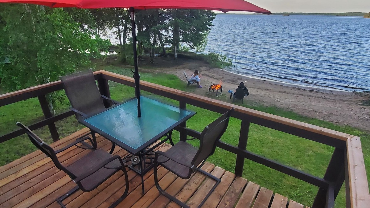 Rennie Cabin | Lakefront Cabin for Rent on Jessica Lake