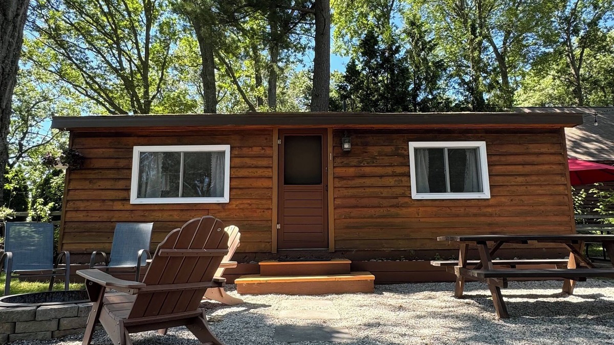 Mayfield Cabin | Lake Cabin Resort - Cabin 1