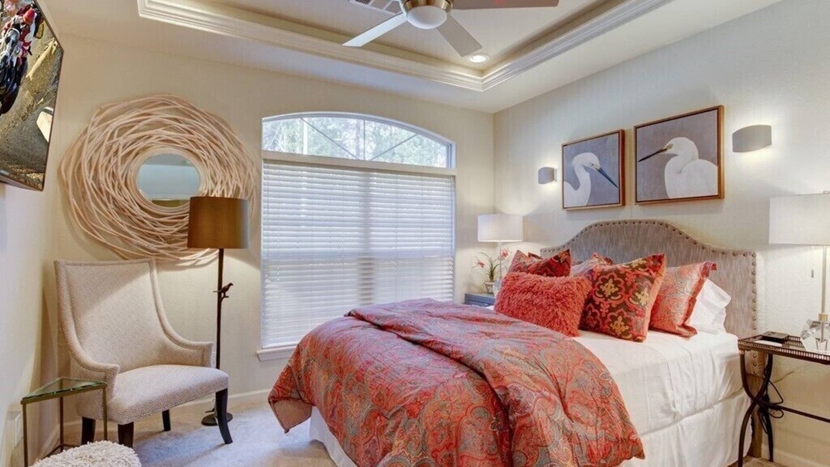 Mid America Condo | LAKE, CASINO, HORSE RACING, SPA & HIKING! "NO REGRETS" 2/2 VILLA! NO STEPS!