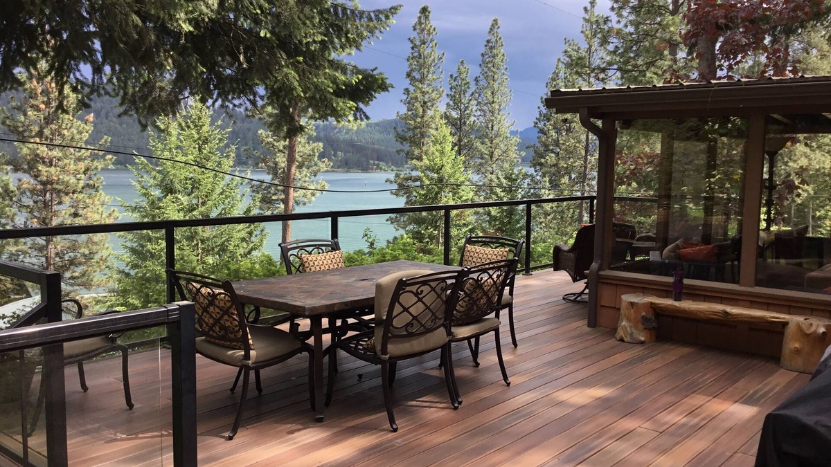 Worley House | Lake Coeur D 'Alone Lake Cabin Summer Fun ~ Sleeps 8