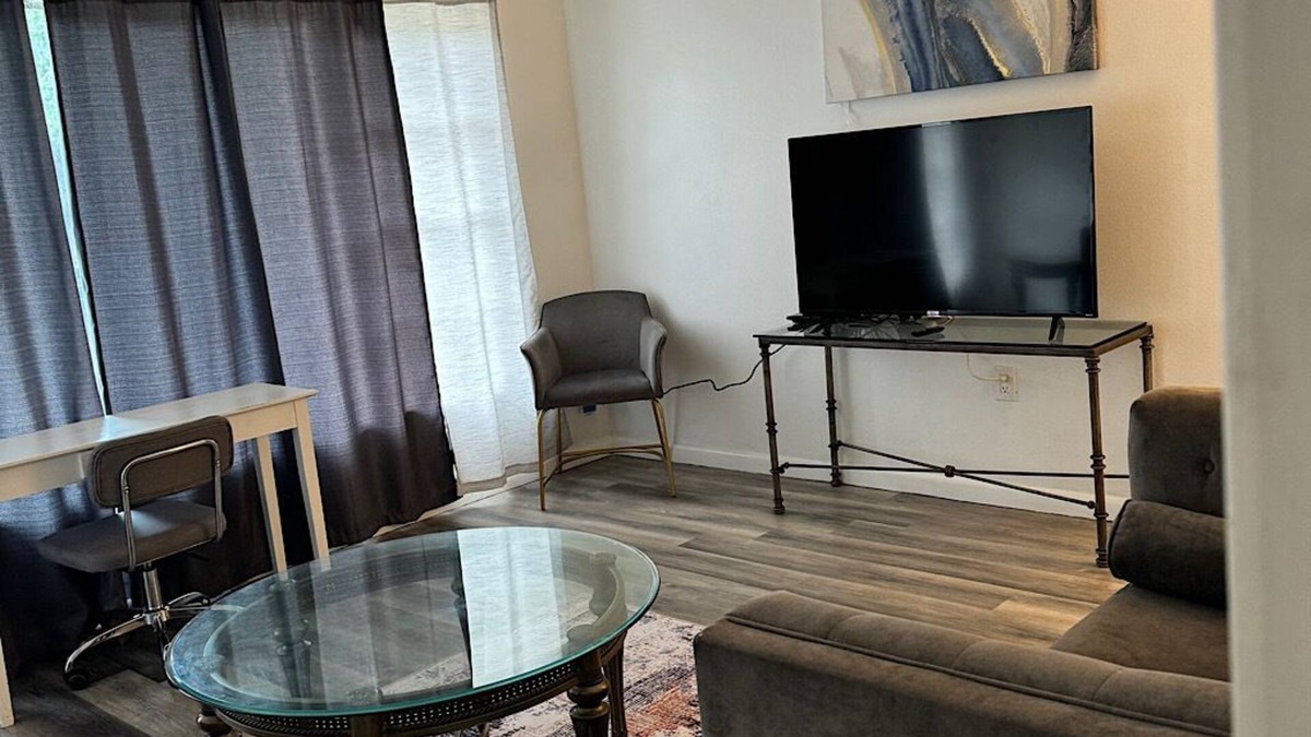 South Eola Condo | Lake Eola view 1 bedroom Thornton Park