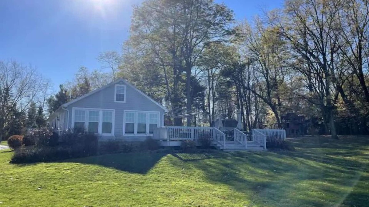 Westfield House | Lake Erie Sunset Getaway