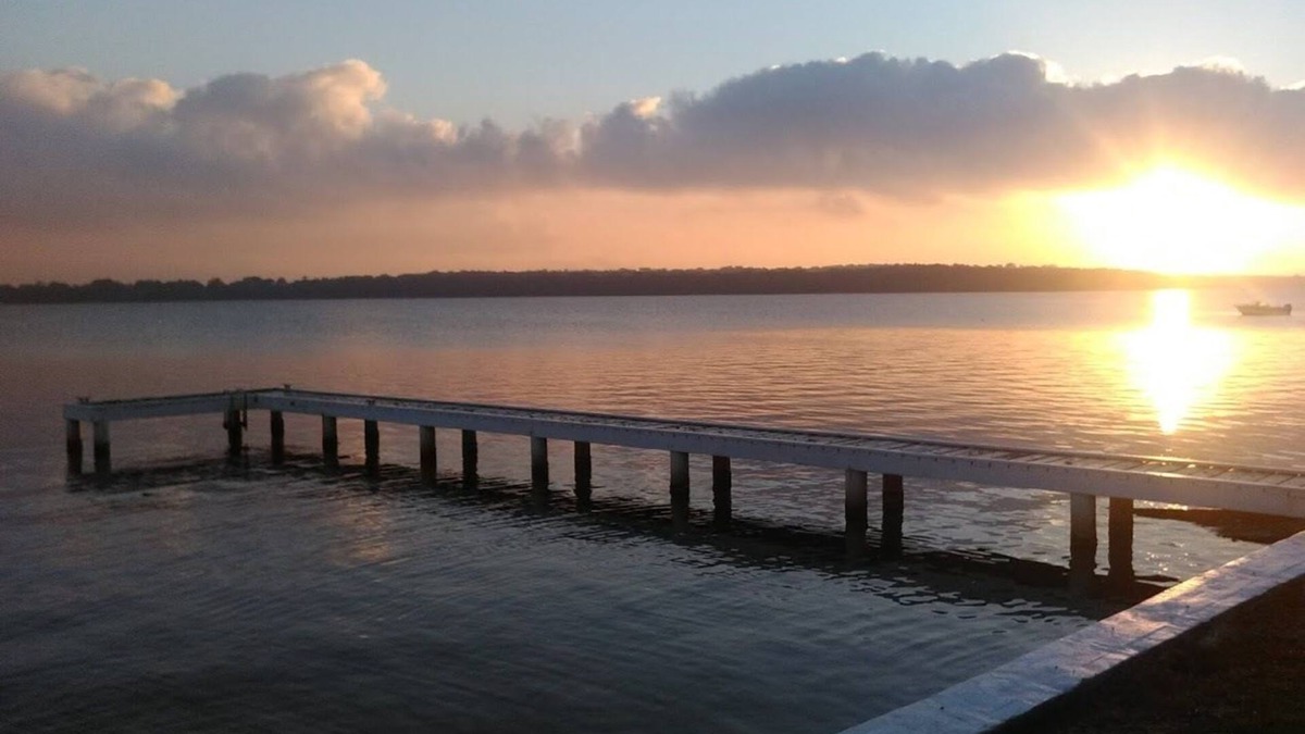 Mannering Park House | Lake Escape - Lake Macquarie