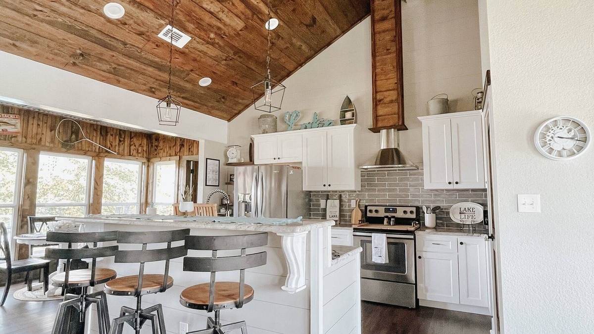 Emory House | Lake Fork Waterfront Lakehouse with boat dock. Beautiful and spacious!
