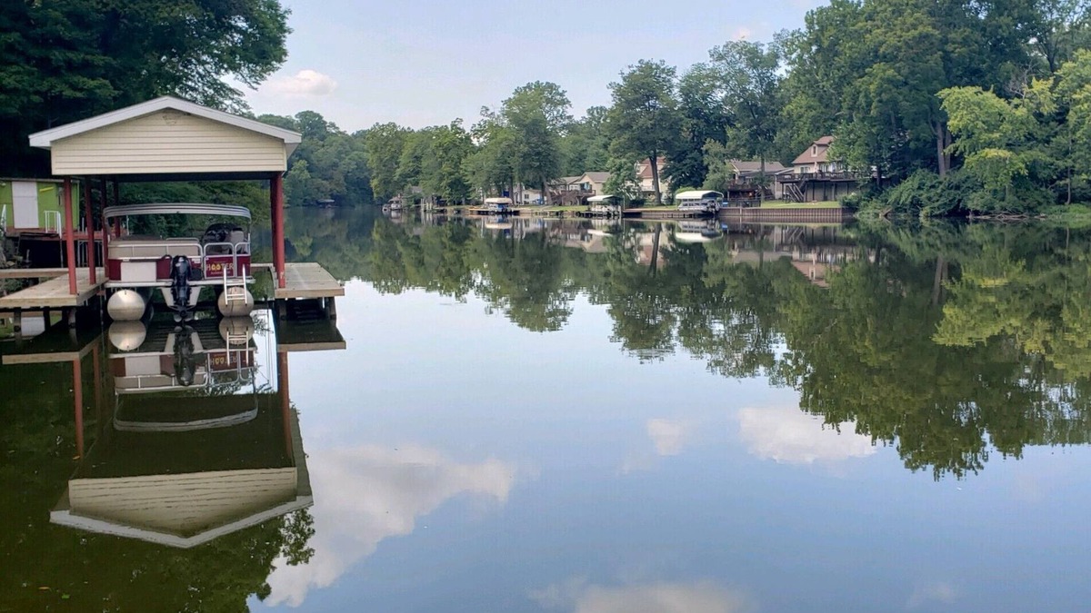 Monticello House | Lake Freeman house w/boat dock. Minutes from Indiana Beach/Lake Shafer