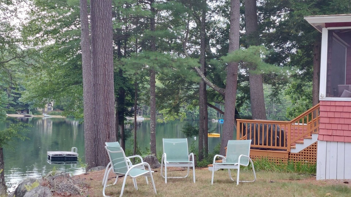 Swanzey House | Lake Front Bldg. Friendly Secluded/Wooded w. 6 Bedrms