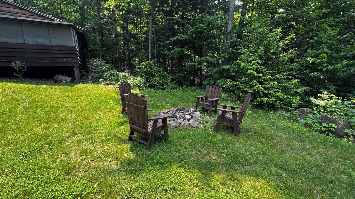 Moriah Center Cabin | Lake Front Cabin with free WiFi - Adirondacks High Peaks Region - Lake Placid
