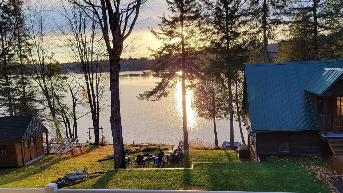 Orford Ski Chalet | Lake Front Chalet - Lac Bowker