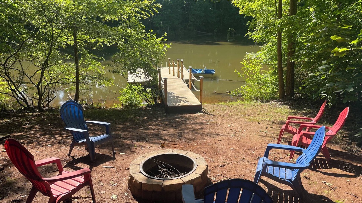 Mooresville House | Lake Front cottage near shopping. Quiet cove on Lake Norman. With lake toys