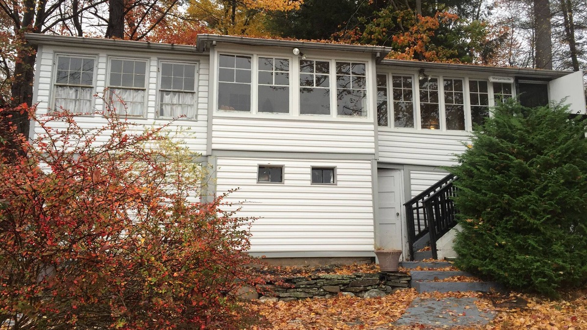 Smallwood Cottage | Lake front cottage with "million dollar" view, close to Bethel Woods