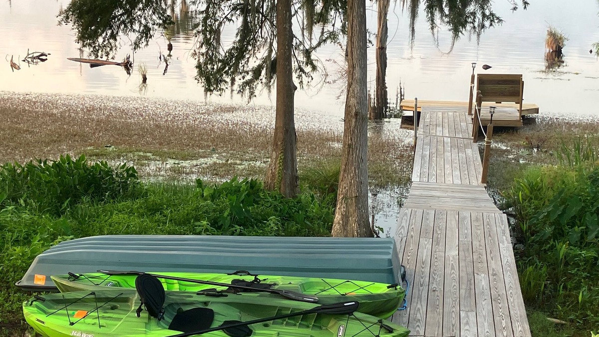 Southport Cabin | Lake Front Cottage with Kayaks, Dock, & EV Charger - Pet Friendly/Sleeps 4