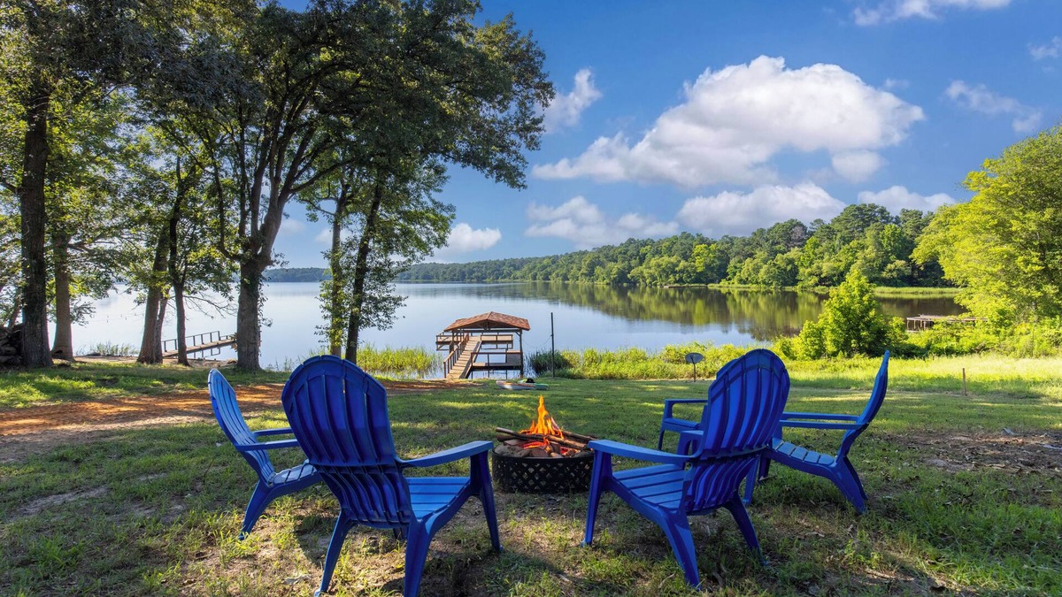 Chandler House | Lake Front Home Boat Dock Fishing Kayak Firepit