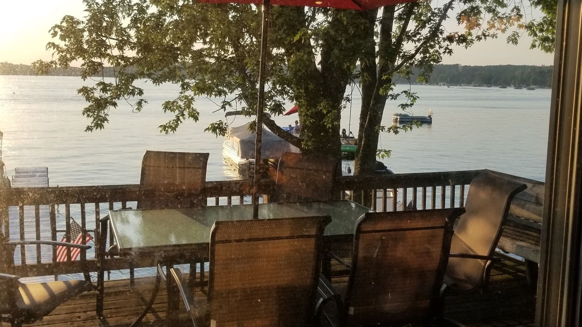 Sturgis House | Lake front home on Klinger Lake in Sturgis, Michigan