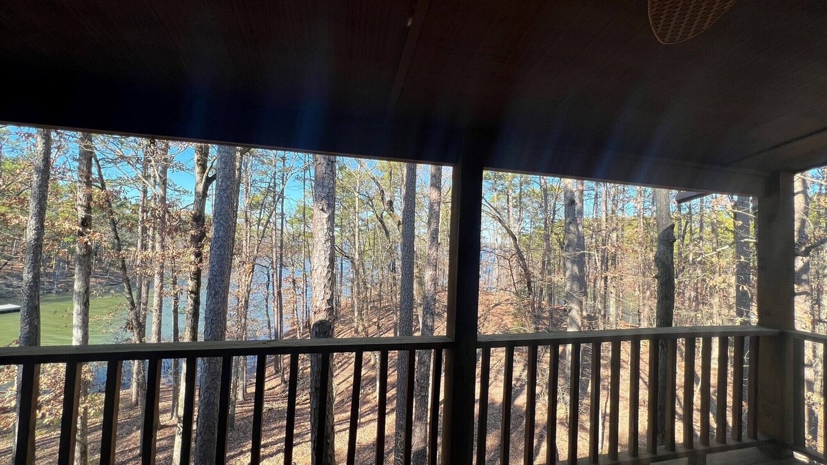 Mount Ida Condo | Lake Front Retreat on Lake Ouachita