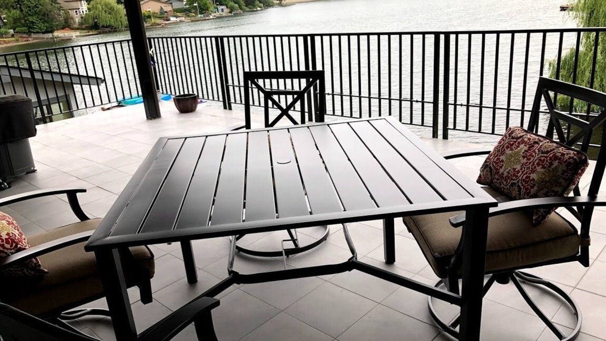 Federal Way House | Lake front - Upper floor - no animal- allergies