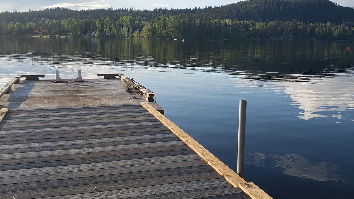 Deka Lake House | Lake front with a dock - great fishing, outdoor trails, hunting & water sports!