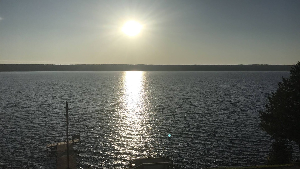 Marenisco Cottage | Lake Gogebic Private Cabin Hotel Room