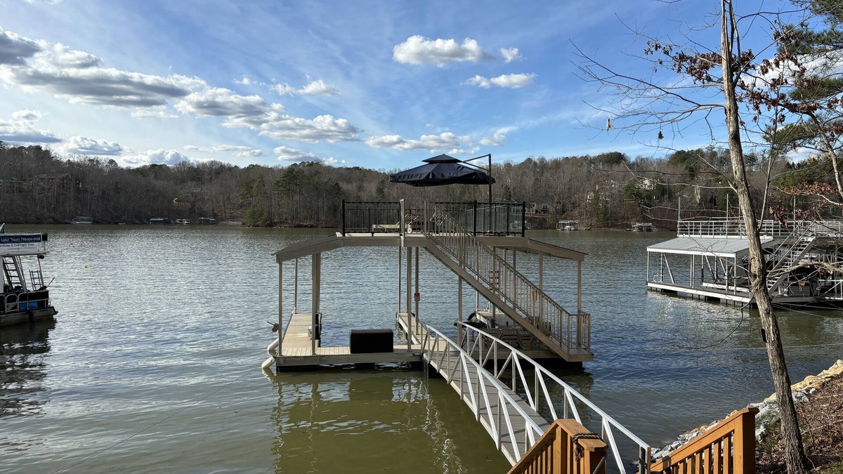 Gainesville House | Lake house & 2-story dock. Enjoy sunsets, fishing, & relaxing with friends.
