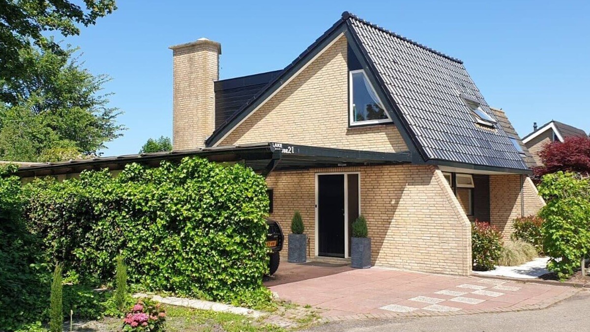 Vleteren House | Lake house 21 luxury bungalow with iR Sauna