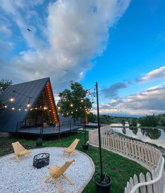 Armenia Apartment | Lake House A Frame