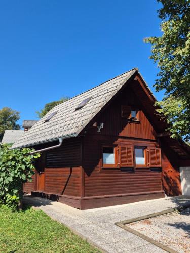 Kocevje House | Lake house Amur