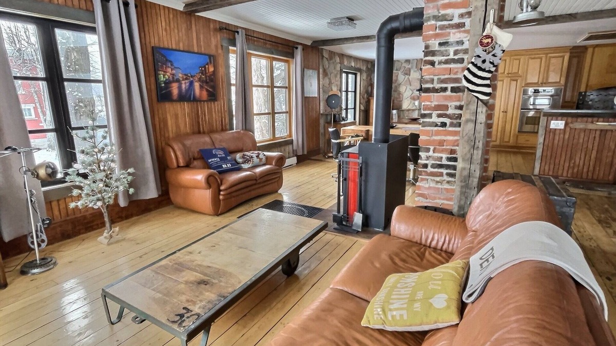 Lac-Megantic House | LAKE HOUSE