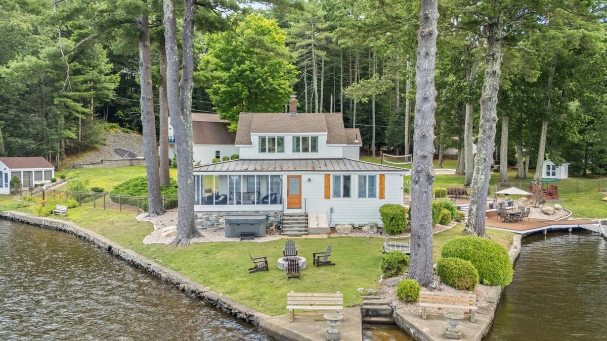 Sturbridge House | Lake House in Sturbridge w/All the Views!