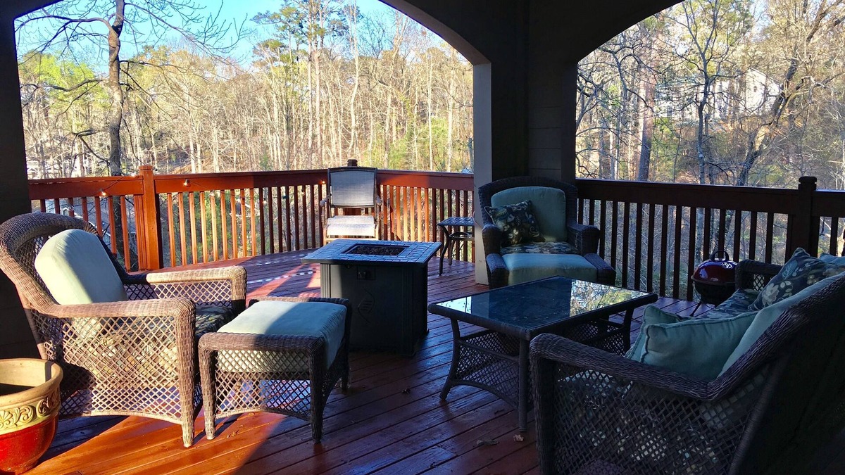 Tallassee House | Lake House in the Treetops overlooking Lake Martin