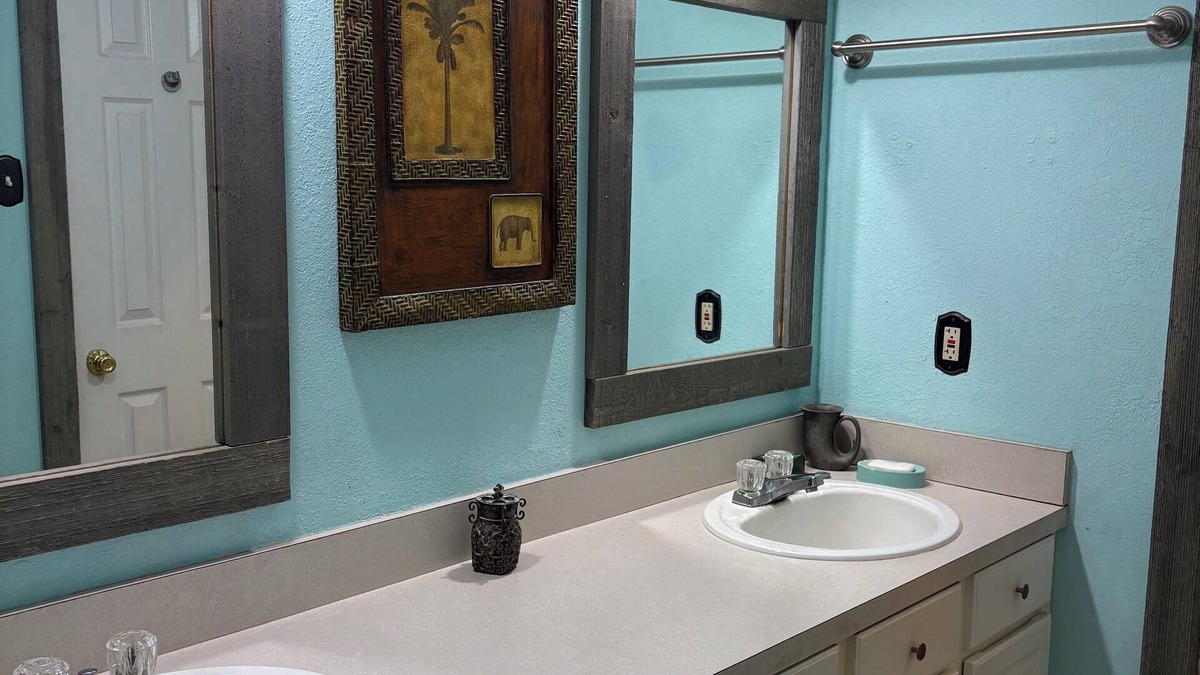 West Tawakoni House | Lake House in West Tawakoni. Private room only with whole house amenities