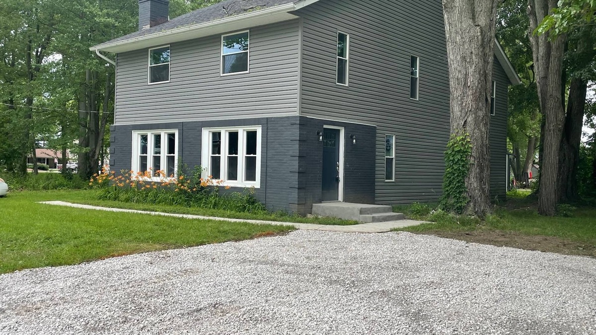 Millersport Cottage | Lake House on the Island!