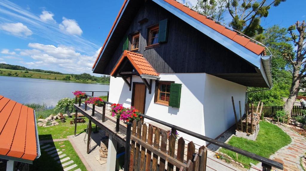 Debnica Kaszubska House | Lake House Podwilczyn with sauna, beach, amazing view, forests and bikes