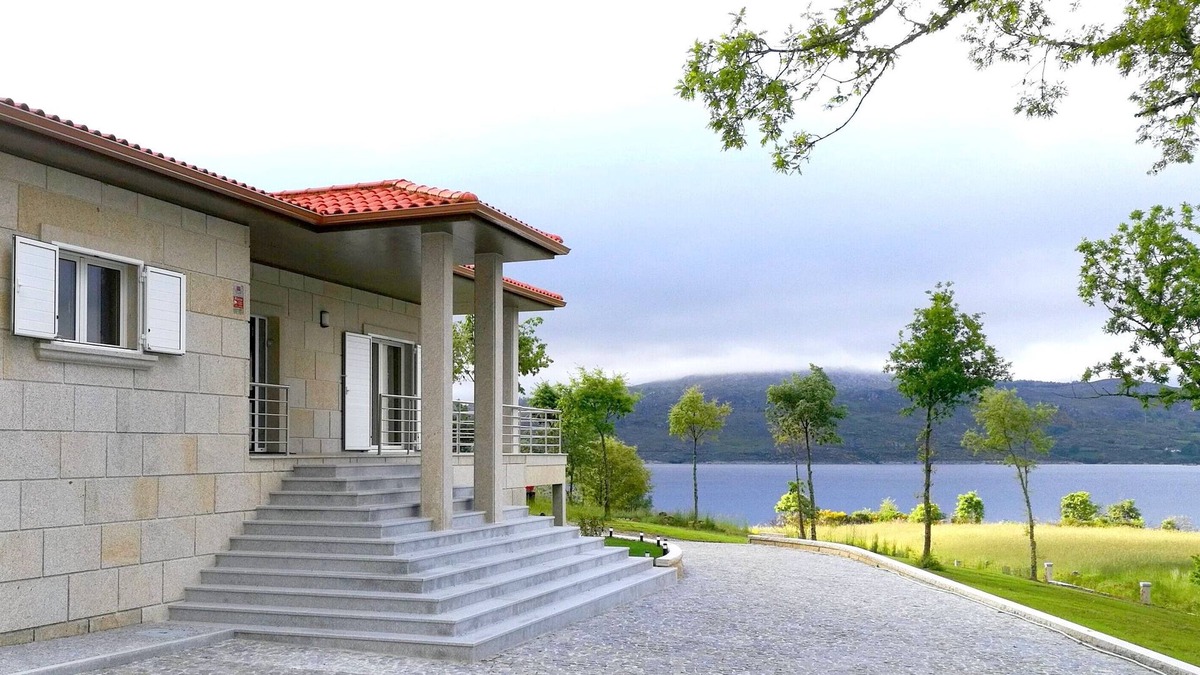 Montalegre House | Lake House - Travassos da Cha - Montalegre