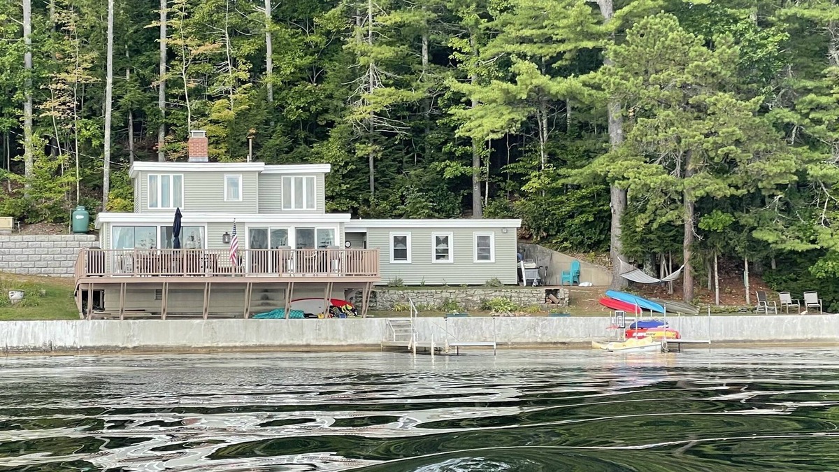 Acton House | Lake house w/deck overlooking Mousam Lake