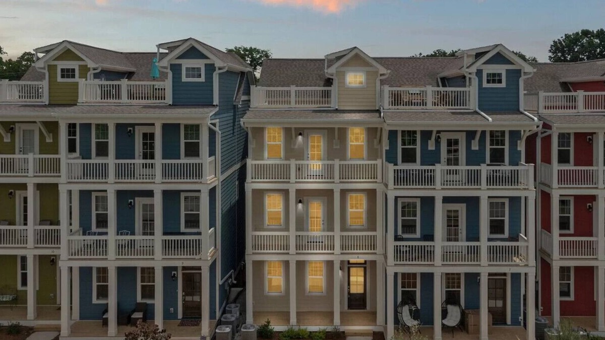 Old Hickory House | Lake House w/Rooftop Views! 20 to Downtown Nash!