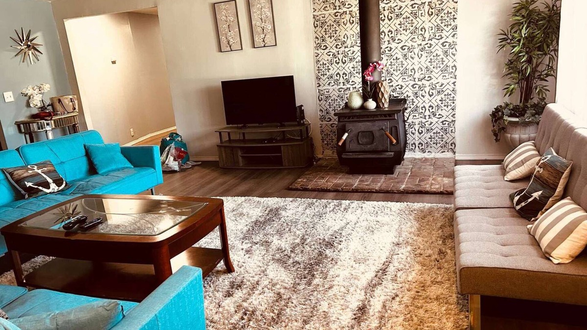 Bodfish Hotel | Lake Isabella Cozy Stay