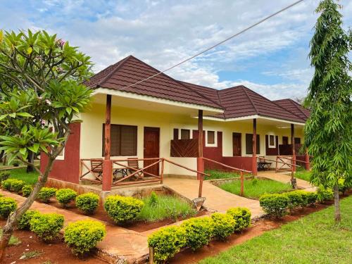 Tsavo West Resort | Lake Jipe Eco Lodge