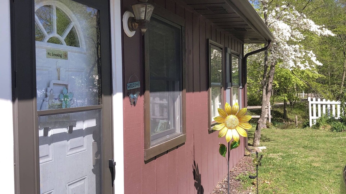 Monticello Cabin | Lake Life Cabin on Freeman Lake