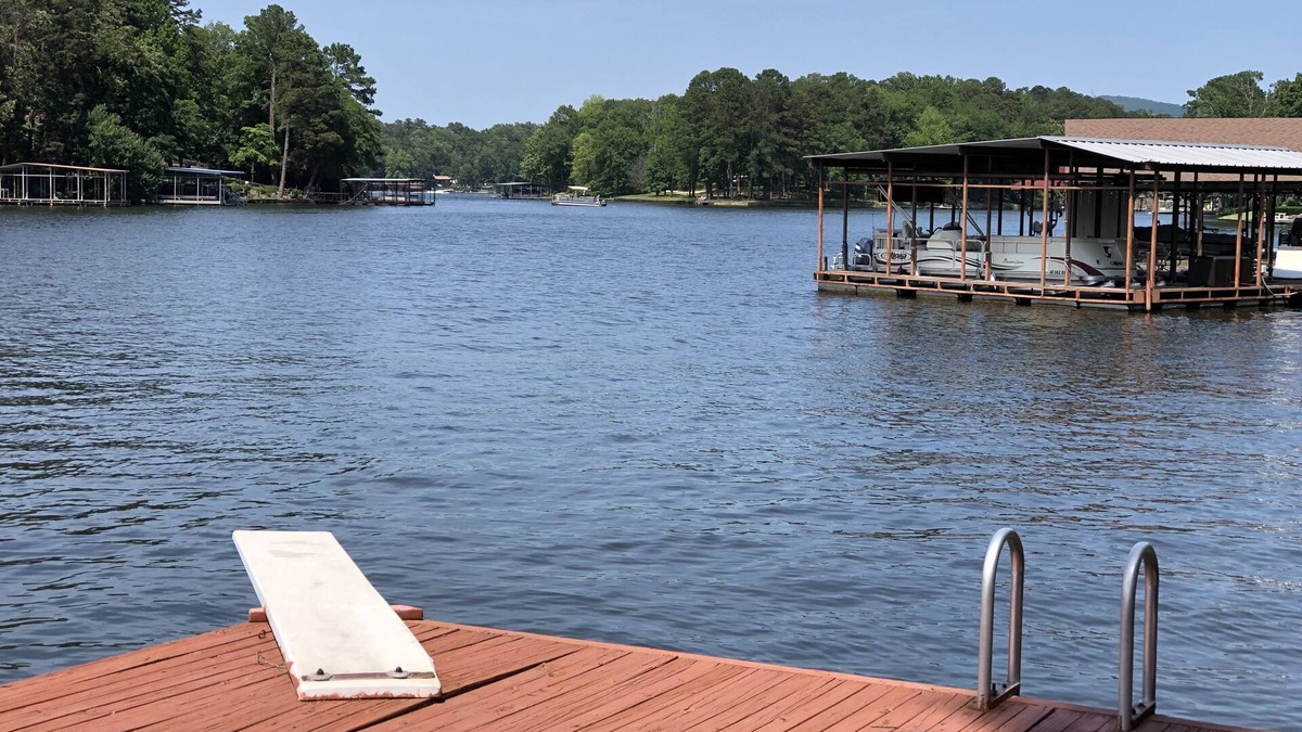 Rockwell Cottage | Lake Life! Relaxing, Spring, Summer, Fall, Winter!