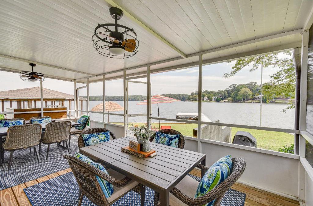 Dadeville House | Lake Martin Retreat with Private Dock and Boat Launch